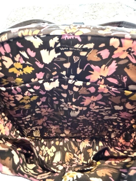 Vera Bradley Daytripper Backpack Water Repellent Pockets Floral Lining NWOT main image 4